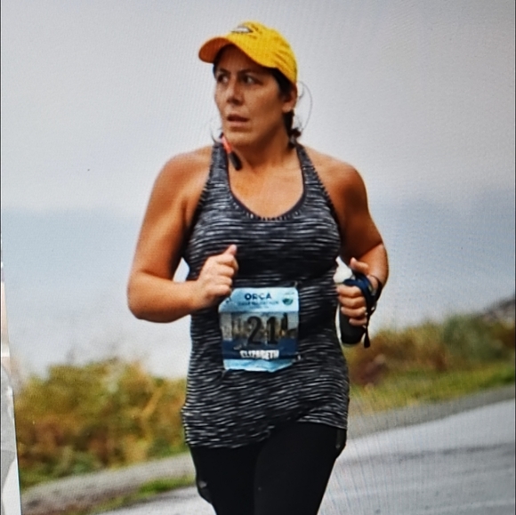 Meet your Posher, Liz - Picture 3 of 9